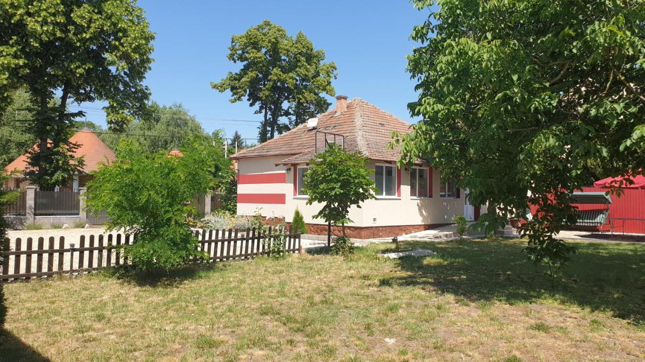 Casa Lyna Villa Gyomaendrőd Exterior foto